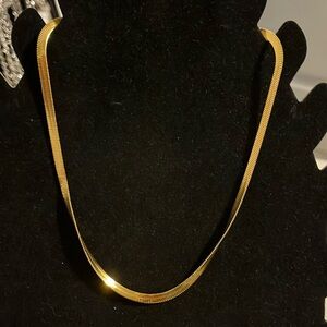 2 pice Gold necklace and bracelet